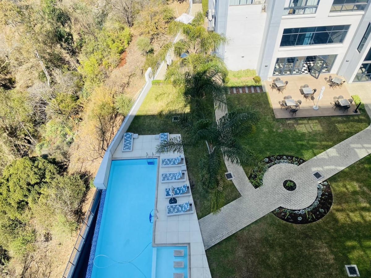 Stay Menlyn Претория Экстерьер фото