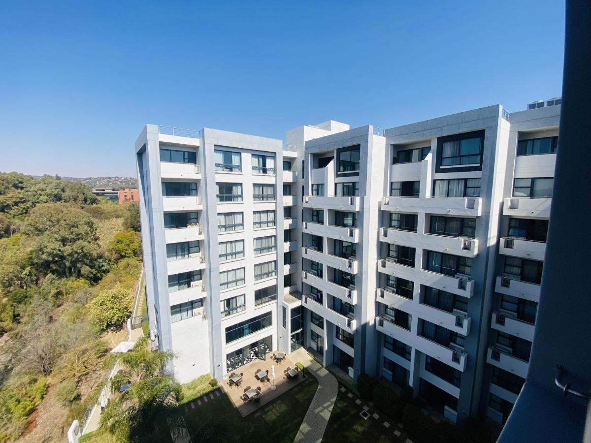 Stay Menlyn Претория Экстерьер фото